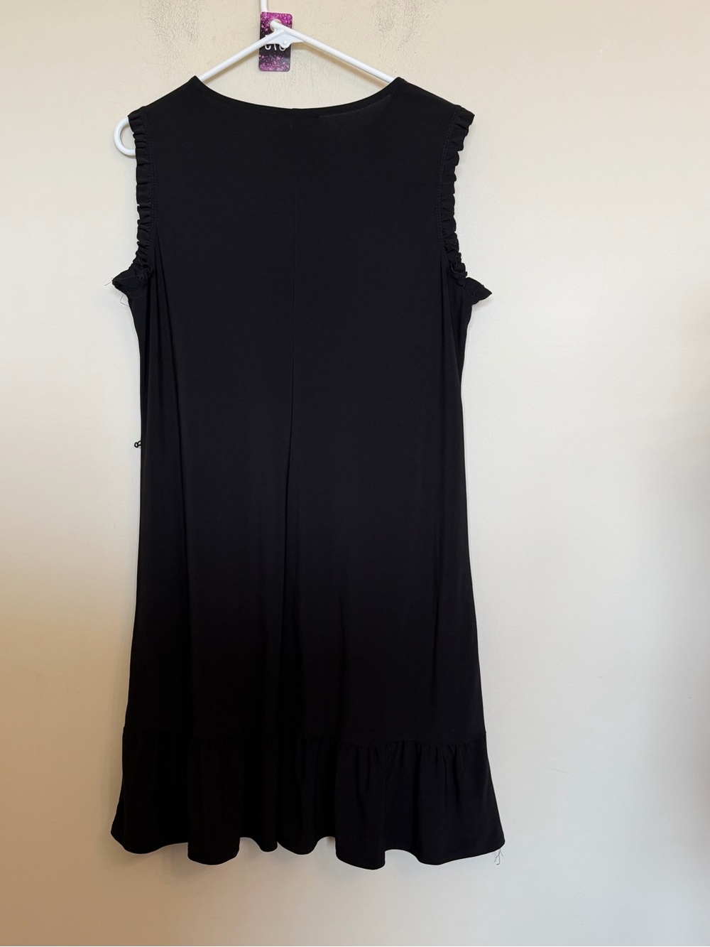 Tiana B Black Ruffle Hem Shift Dress Minimalist Office Siren Classic L - Picture 7 of 8
